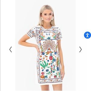 Peacock Meadow Shirtdress
TORY BURCH size Small